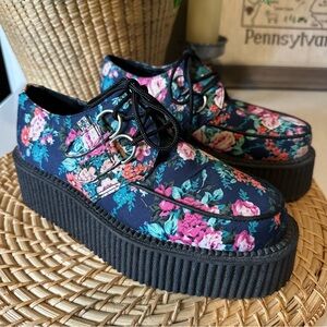Tuk Mondo Floral Creeper Lace Up Womens 7